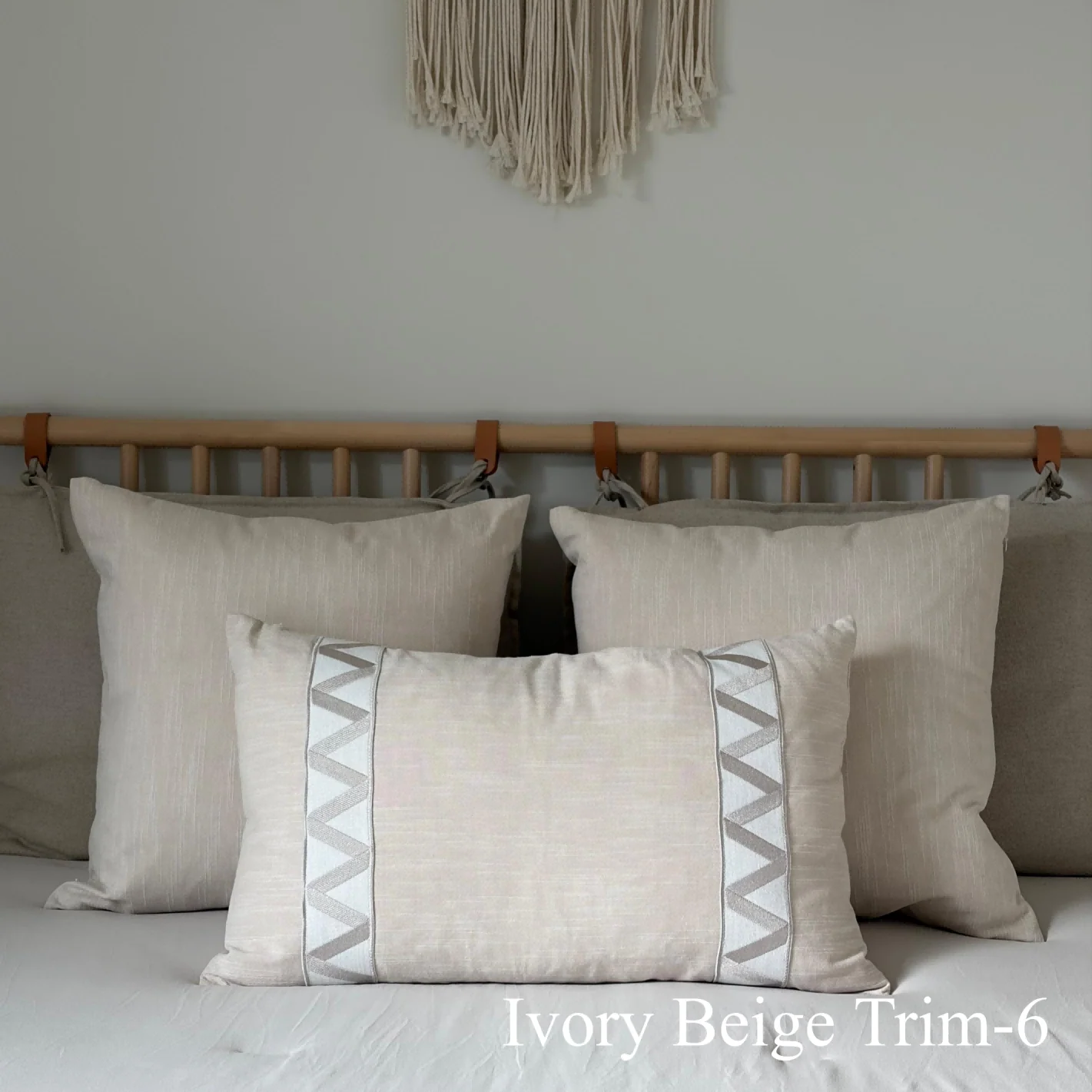 Jenna Linen Pillow - Image 4